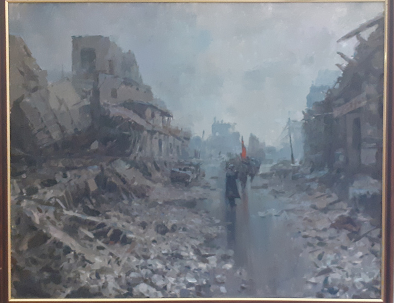 Выставка «Перед памятью время бессильно» ко Дню Победы