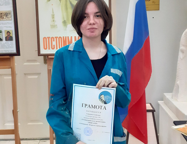 Выставка «Перед памятью время бессильно» ко Дню Победы