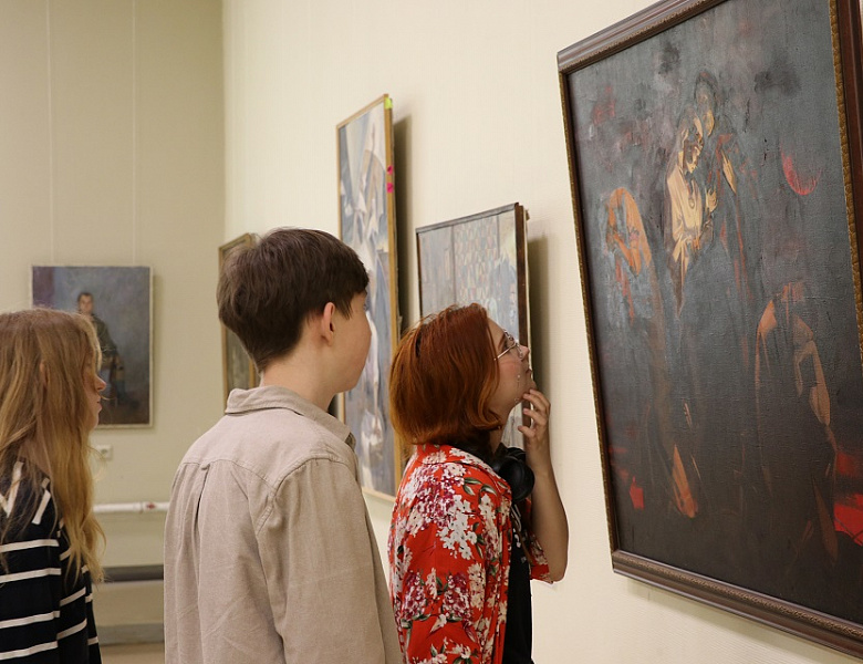 Выставка «Перед памятью время бессильно»