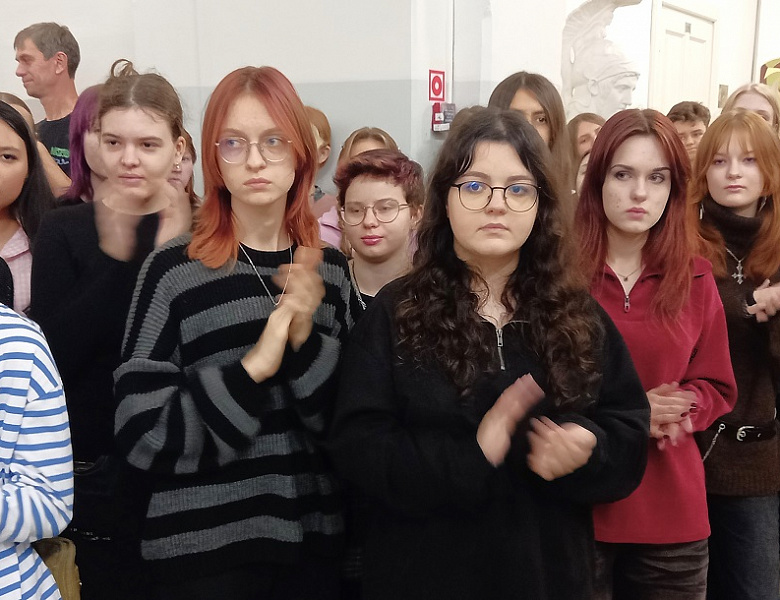 Ахмат вдохновляет. Студенты запечатлели красоту села в красках